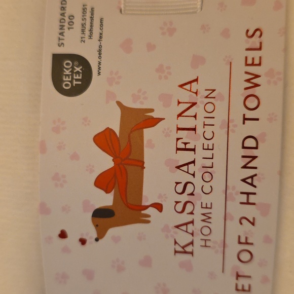 ❤️ Valentine's Day White Hand Towels with Dachshund Design - Picture 5 of 6